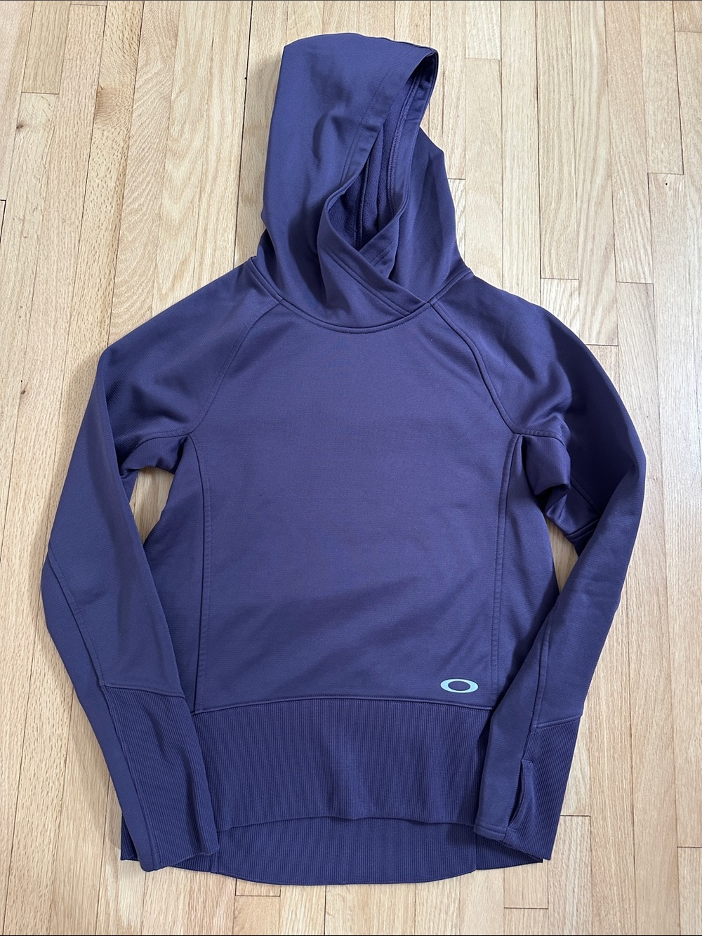 5 for $25 // Oakley plum hooded fleece shell size small